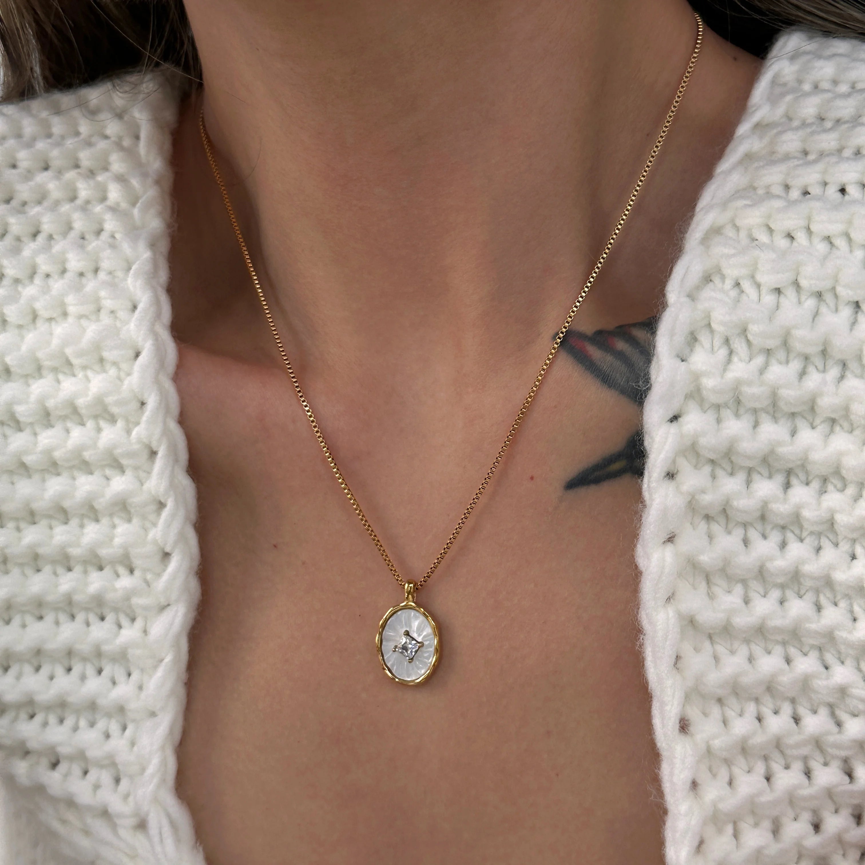 Golden Pearl Glow Pendant Necklace