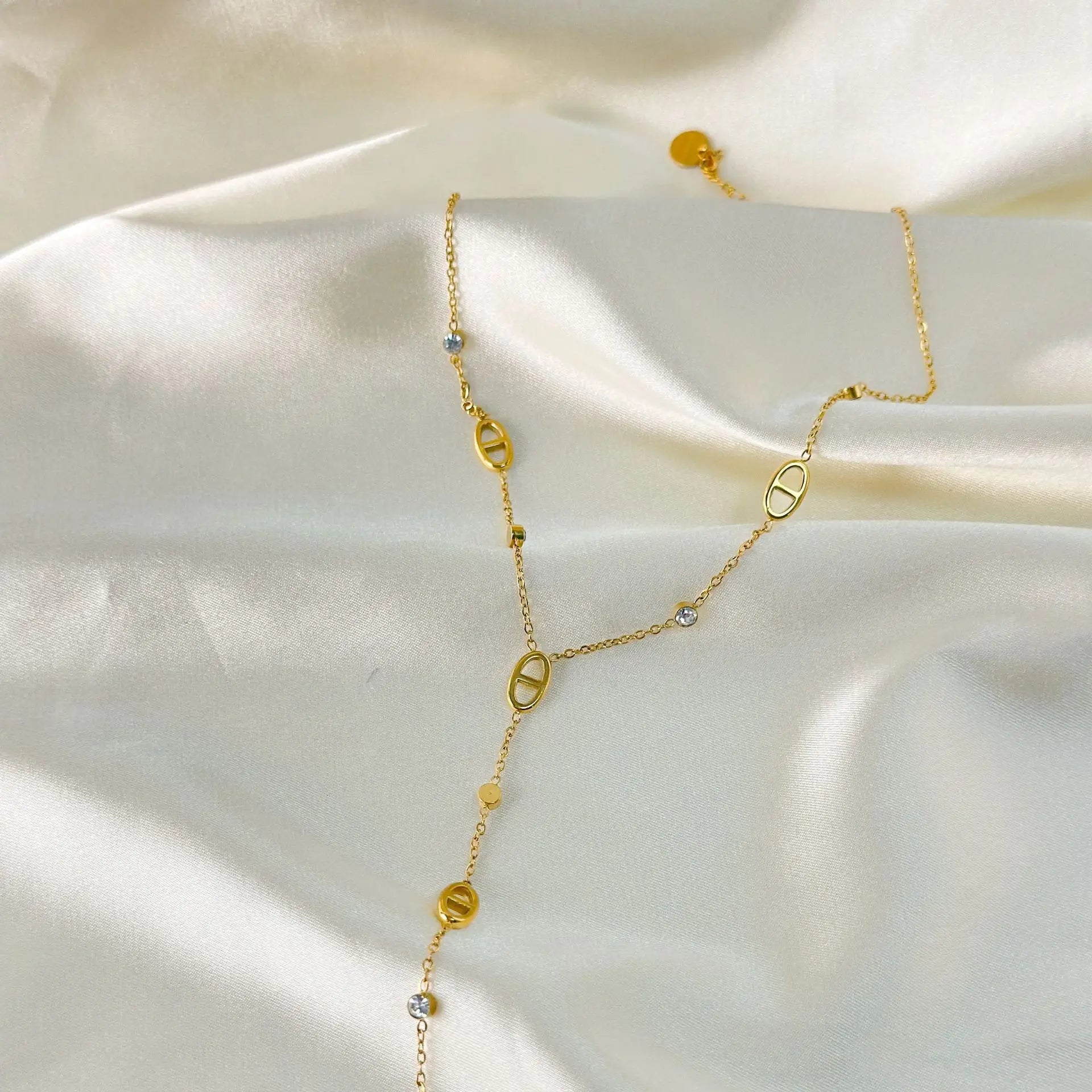 Elegant Y-Chain Necklace – Minimal French-Inspired Jewelry