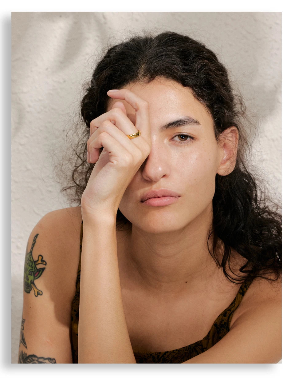 Golden Whisper Ring – Minimalist Gold Band