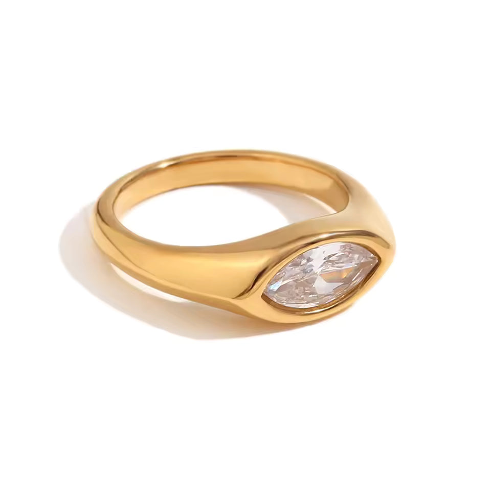 Golden Eye Zircon Ring – 18K Plated Seal Design