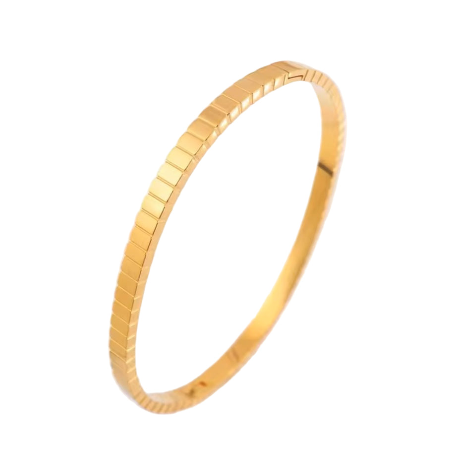 Starlight Gold Bangle – 18K Plated Stainless Steel Bracelet