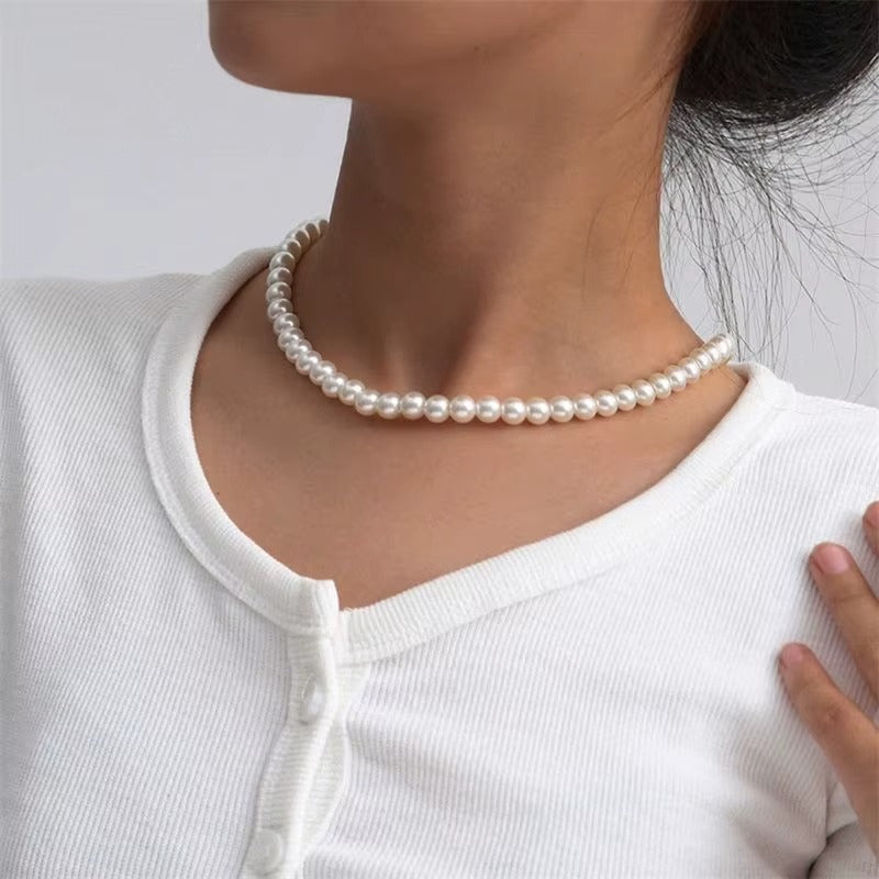 Elegant White Pearl Necklace – Timeless Classic Design